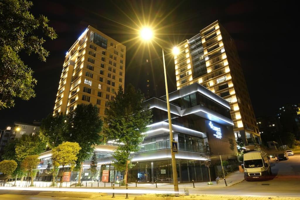 Ultra Luex Deniz Manzarali Site Ici 2+1