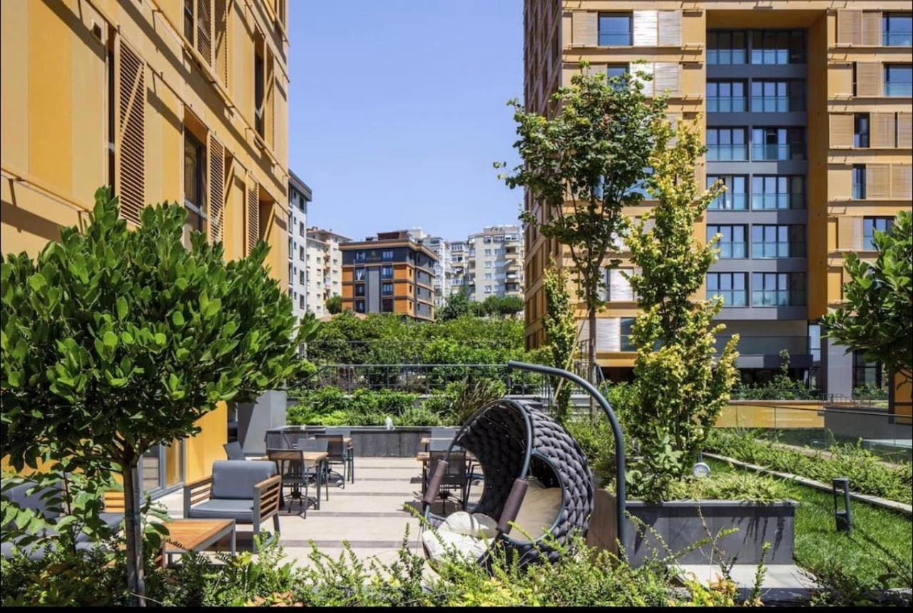 Daire Ultra Luex Deniz Manzarali Site Ici 2+1 İstanbul